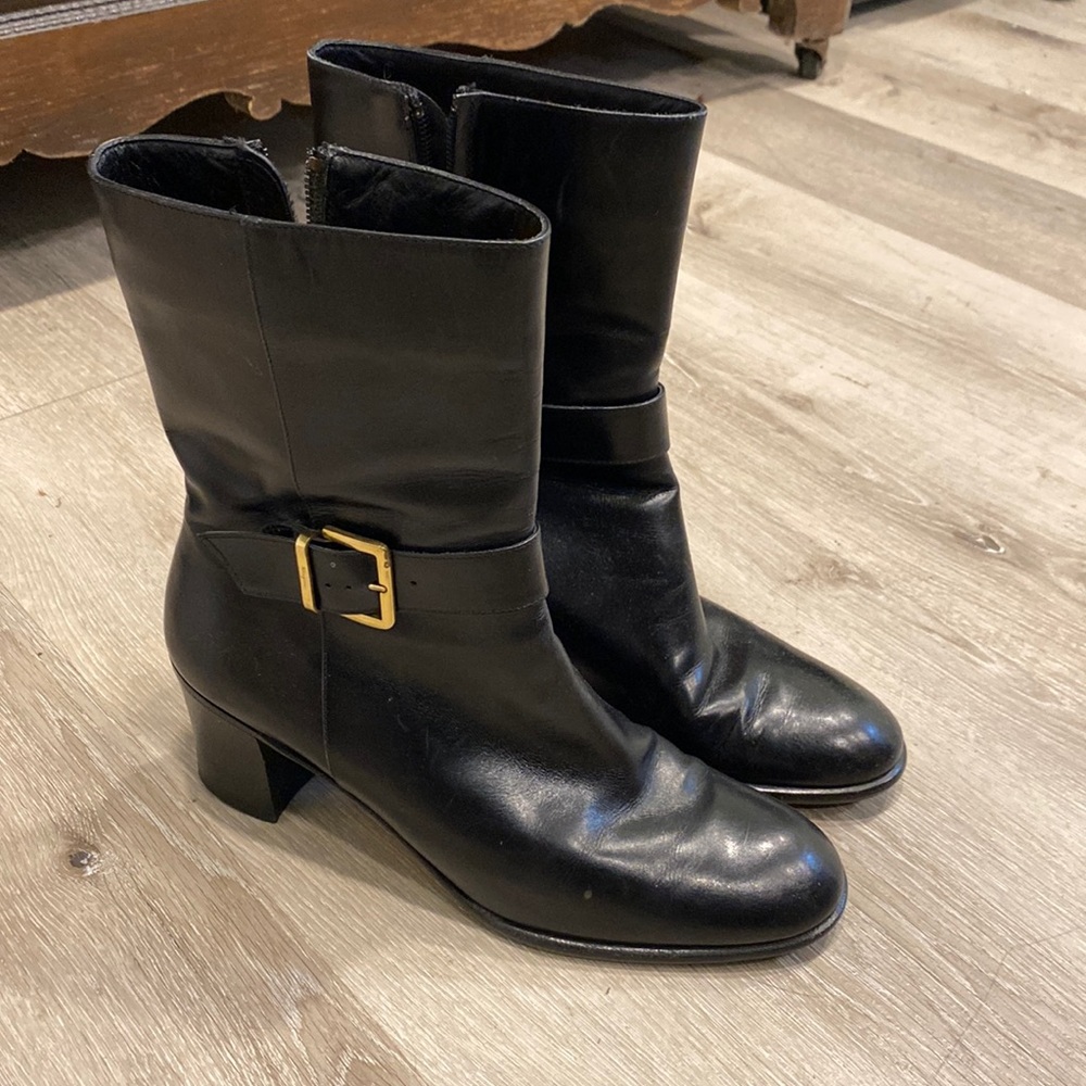 Great condition Ferragamo booties